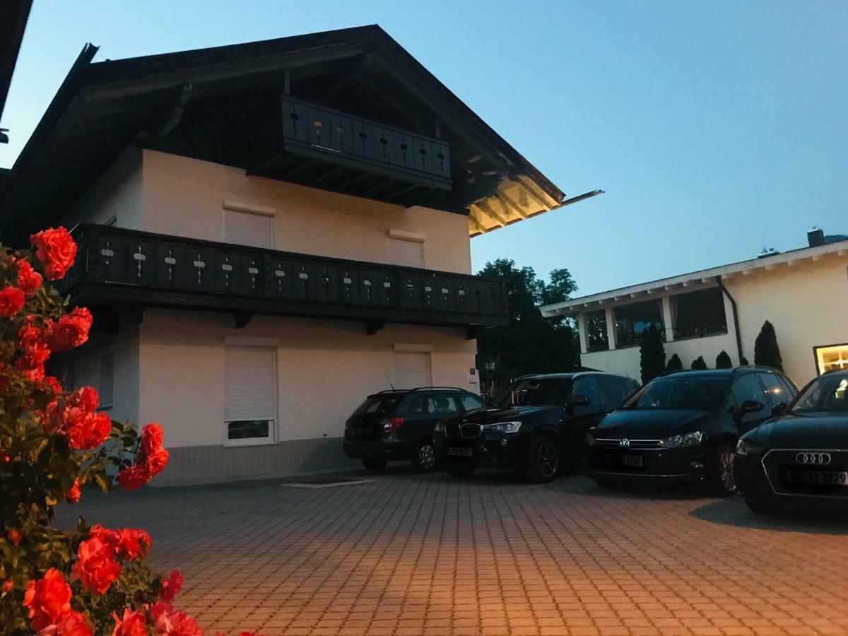 Ferienhaus Butterfly Garmisch-Partenkirchen Exterior photo